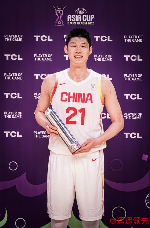 热身赛-胡金秋16+6 中国男篮75-72险胜波黑