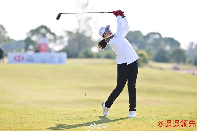 汇丰青少年公开赛首日李政达、霍旭冉领跑男女A组